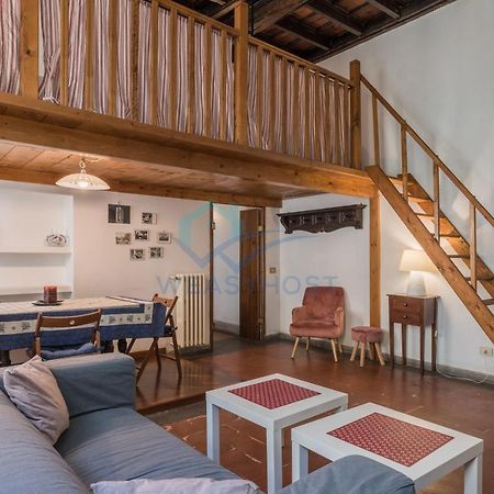 Warm Nest In The Old Building Of Piazza Navona Appartement Rome Buitenkant foto