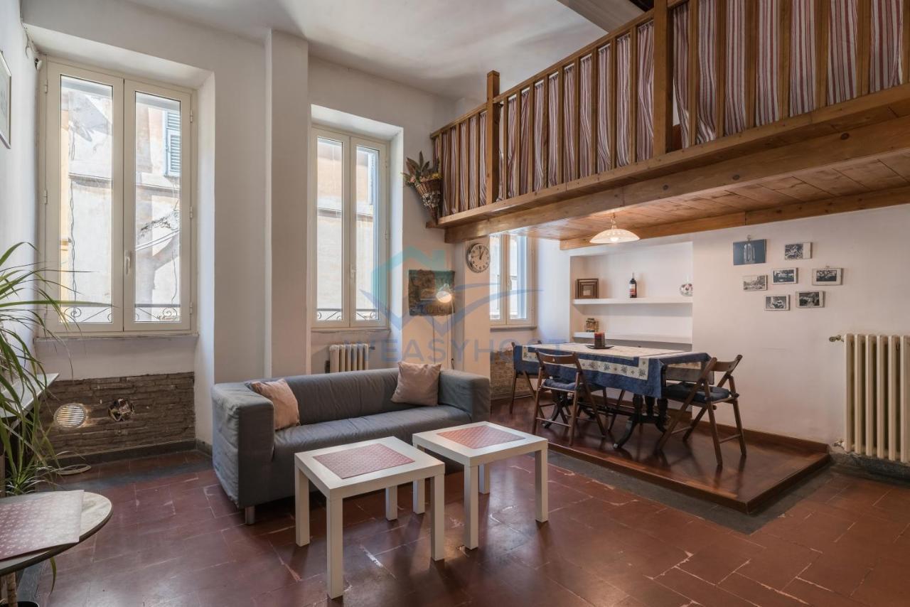 Warm Nest In The Old Building Of Piazza Navona Appartement Rome Buitenkant foto