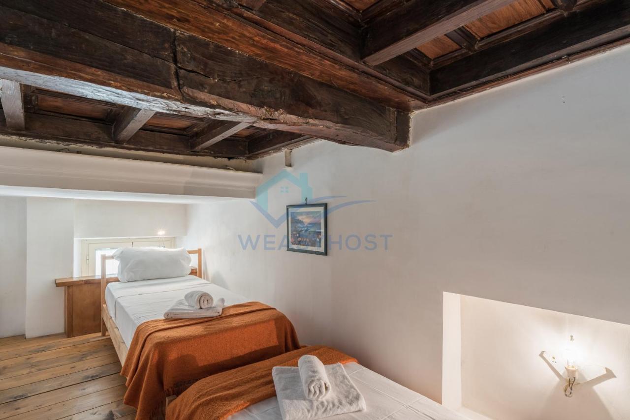 Warm Nest In The Old Building Of Piazza Navona Appartement Rome Buitenkant foto